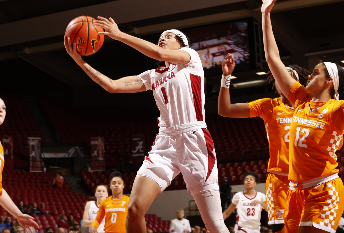 021722_WBB_AbramsMe_Tennessee_RS7014